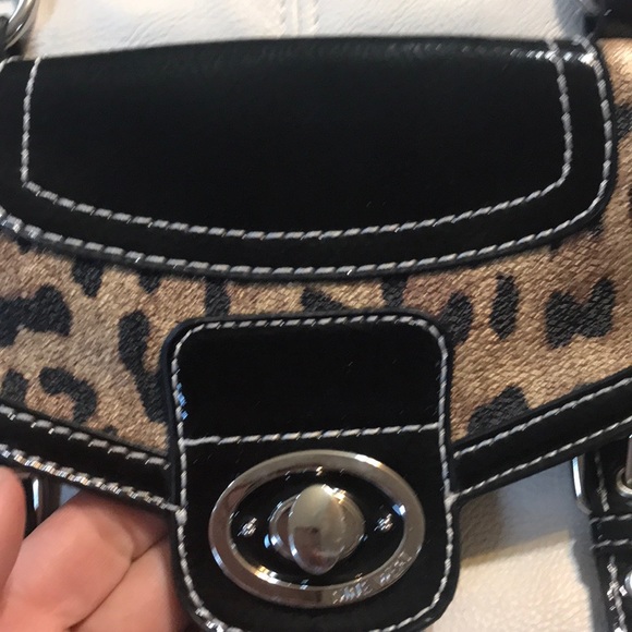 Nine West Shoulder Bag - Picture 3 of 8